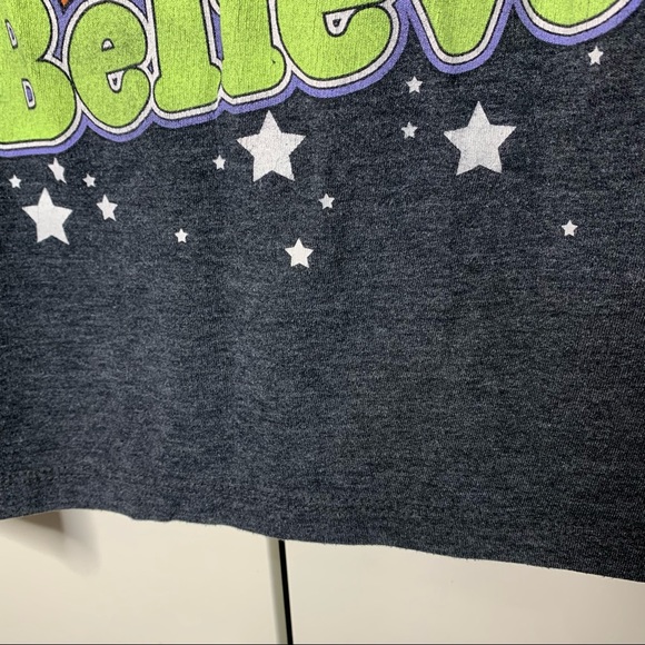 Gap Kids E.T. Extra Terrestrial Graphic T-Shirt - Picture 4 of 11